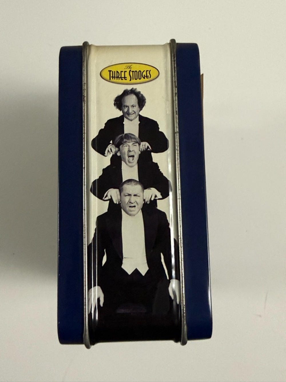 Three 3 Stooges 2009 Collectable Tin Lunchbox With Collectible Magnetic Buttons - Picture 8 of 14
